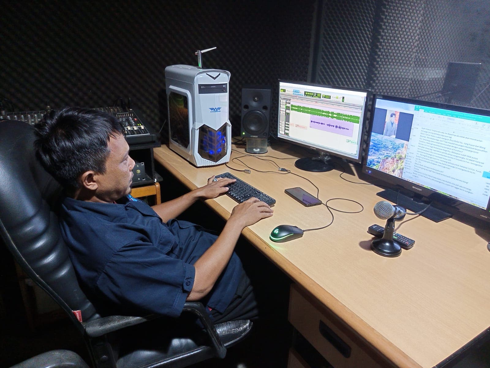Jiwasuara Voice-Over Dubbing & Studio Work - Behind the Mic